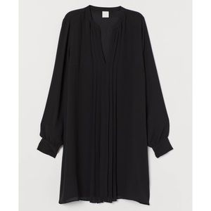 H&M Black lightweight Tunic with Pin-tucks - NWT 6